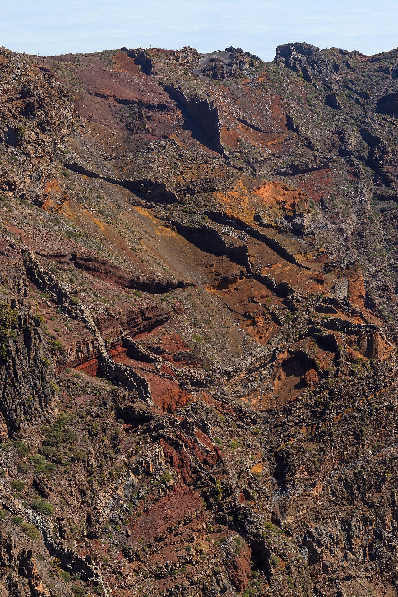 Cúpulas de los telescopios internacionales en el observatorio del Roque de los Muchachos