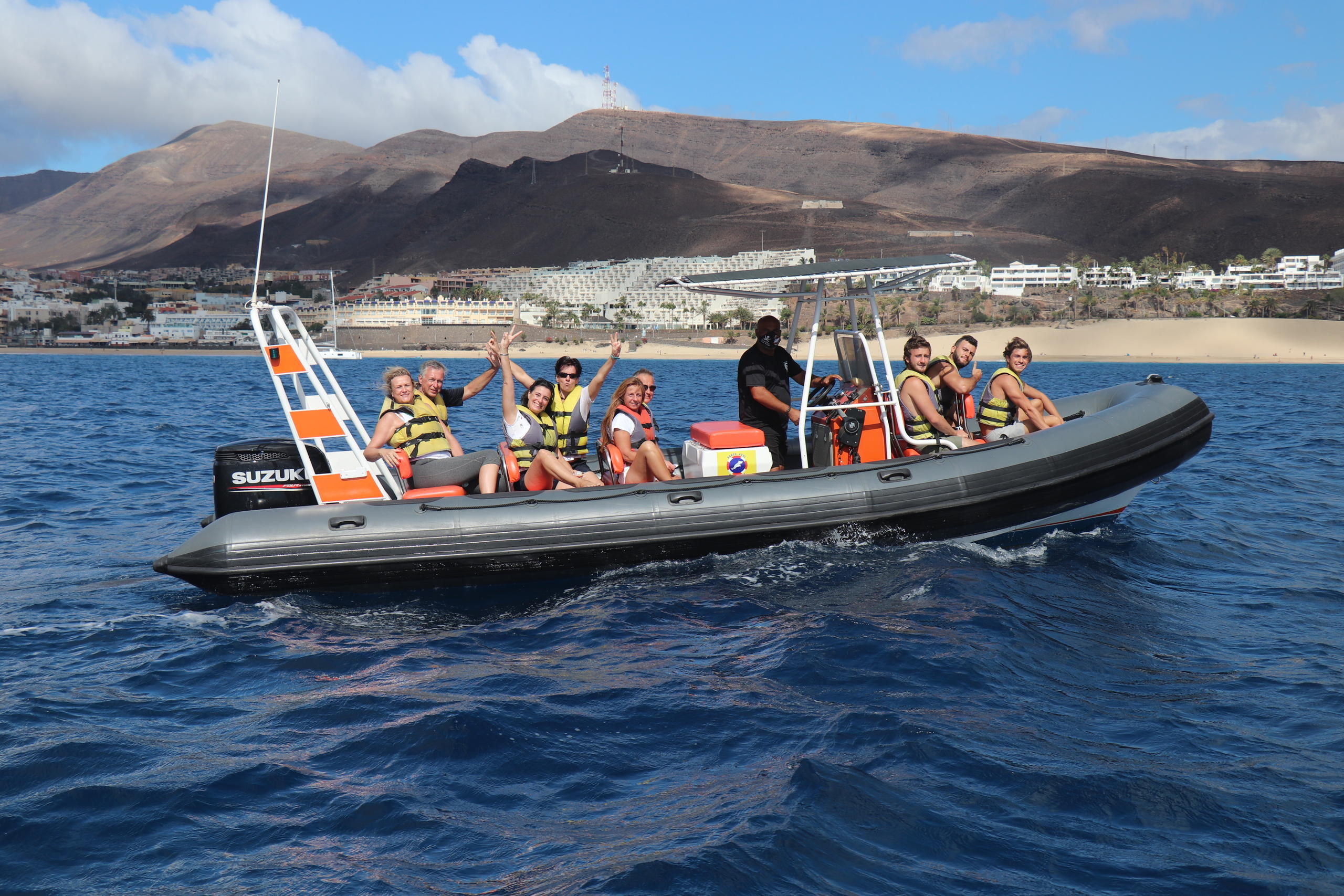 Avistamiento de ballenas y delfines con snorkel