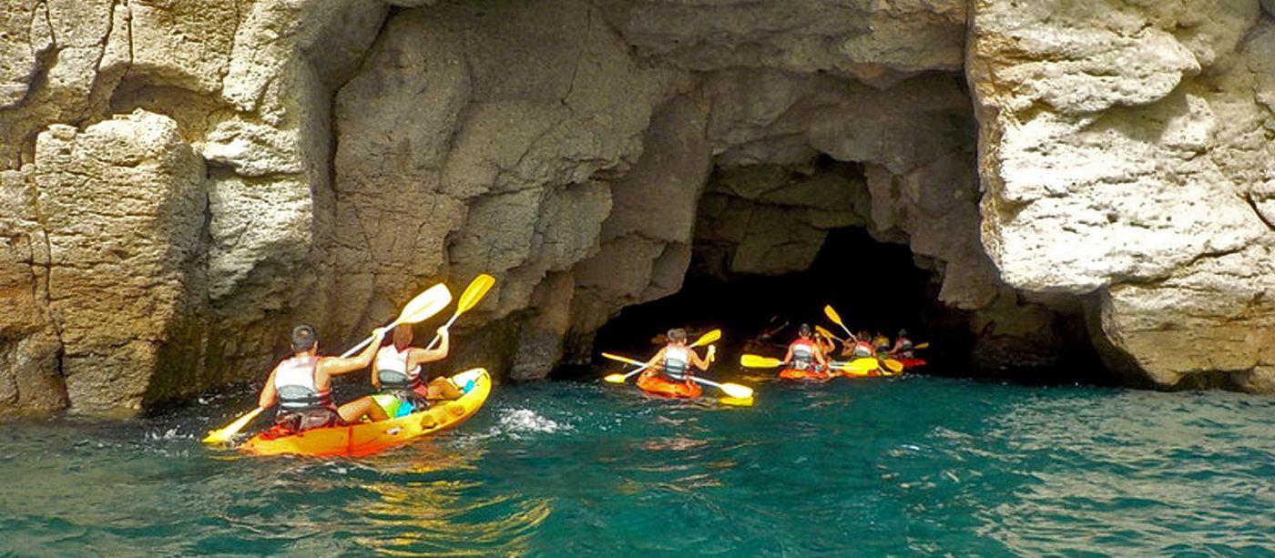 Kayak along the Arguineguín coast